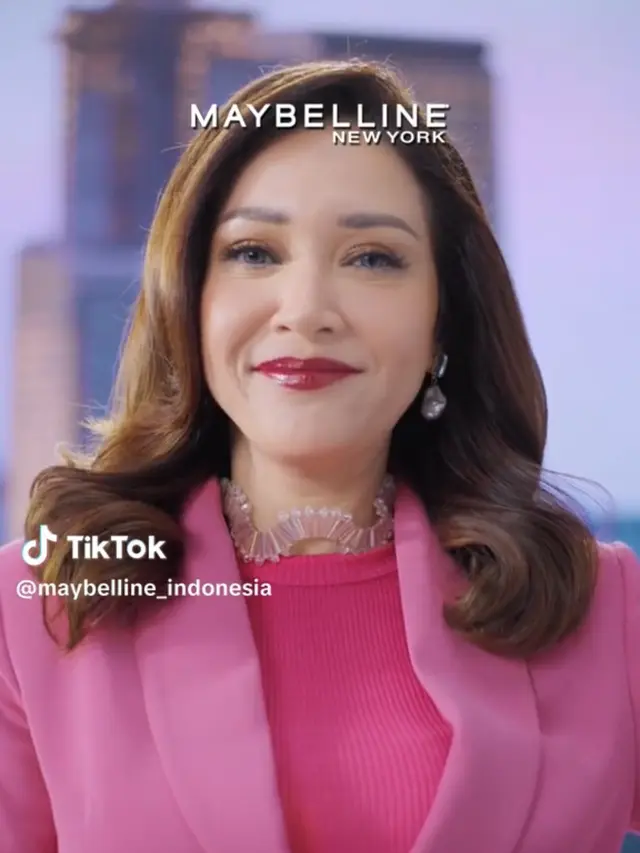 Maia Estianty menjadi face of #MaybellineIDSingToShine