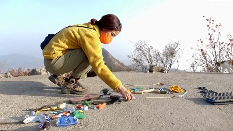 Pendaki Korea mengubah sampah menjadi karya seni penuh makna