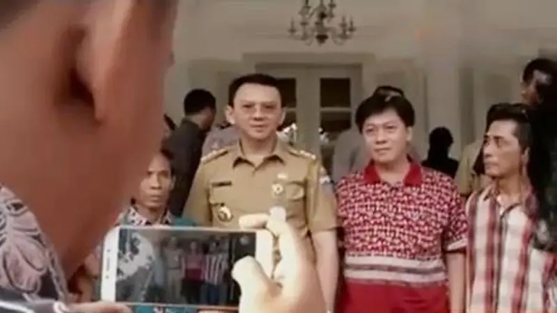 Ahok Kembali Berkantor