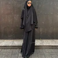 Intip gaya Paula Verheoven tetap stylish dalam balutan busana Syar'i (@paula_verhoeven)