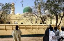 Serangan Teroris Paling Berdarah, 3 Bom Meledak di Luar Masjid Saat Salat Jumat, 120 Jemaah Tewas