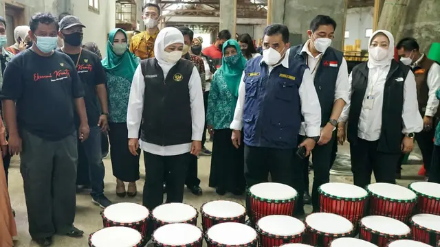 Gubernur Jawa Timur (Jatim) Khofifah Indar Parawansa meresmikan enam Desa Devisa baru Jatim di Surabaya, Rabu (2/11/2022).
