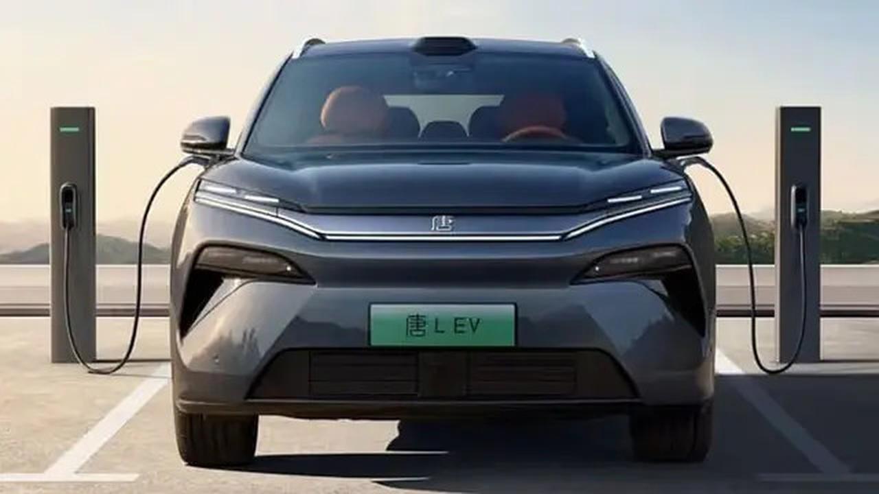 BYD Megawatt Flash Charging Lebih Unggul dari Tesla V4 Supercharger?