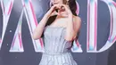Penampilan Park Min Young sudah curi perhatian sejak sesi red carpet dengan tampilan ala Cinderella [@parkminyoung_fanss]