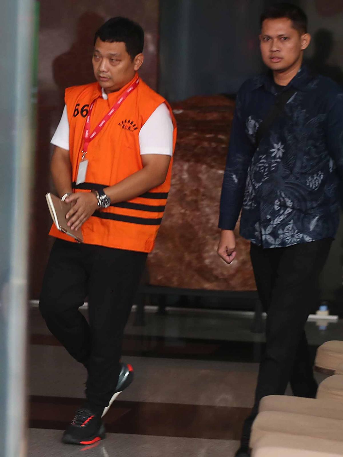 FOTO: Jejak ‘Sultan’ Rp 69 Miliar, Anak Buah Bekas Wamenaker Kembali Diperiksa KPK
