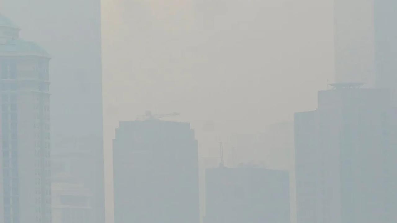135 Water Mist Dipasang di Gedung Tinggi, Kualitas Udara Jakarta Masih Tidak Sehat Kamis Pagi