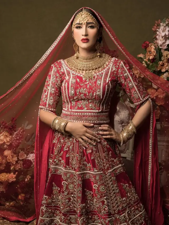 Tania Nadira Mirip Kareena Kapoor