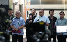 Tangan Diborgol Ekspresi Memelas, Penampakan Ketua PN Jaksel Usai Ditangkap Kejagung Gara-Gara Kasus Suap Rp60 M