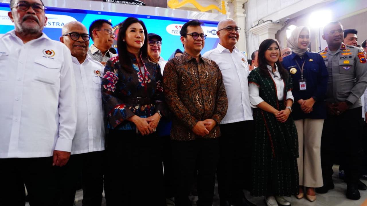 Menkomdigi di Acara Pengukuhan Pengurus PWI Periode 2025-2030 di Monumen Pers Solo