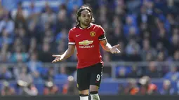 Radamel Falcao tampil berbeda dengan rambut yang tak beraturan dan brewok yang cukup lebat (Reuters / Carl Recine)