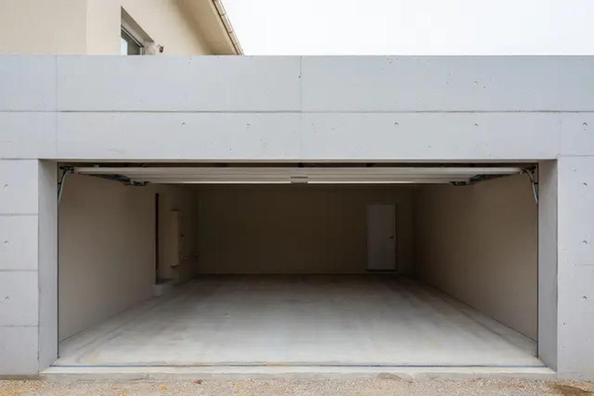 7 Model Garasi Samping Rumah Sederhana dan Hemat Tempat, Cocok untuk Hunian Kecil