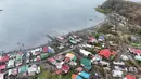 Topan Yinxing menghantam ujung timur laut Filipina pada Kamis (7/11/2024) sore. (John DIMAIN/AFP)