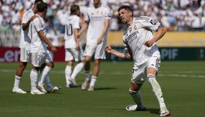 Selebrasi Federico Valverde dari Real Madrid setelah mencetak gol ke gawang Pachuca dalam pertandingan Grup H Piala Dunia Antarklub antara Real Madrid dan Pachuca di Charlotte, North Carolina, Minggu, 22 Juni 2025. (AP Photo/Chris Carlson)