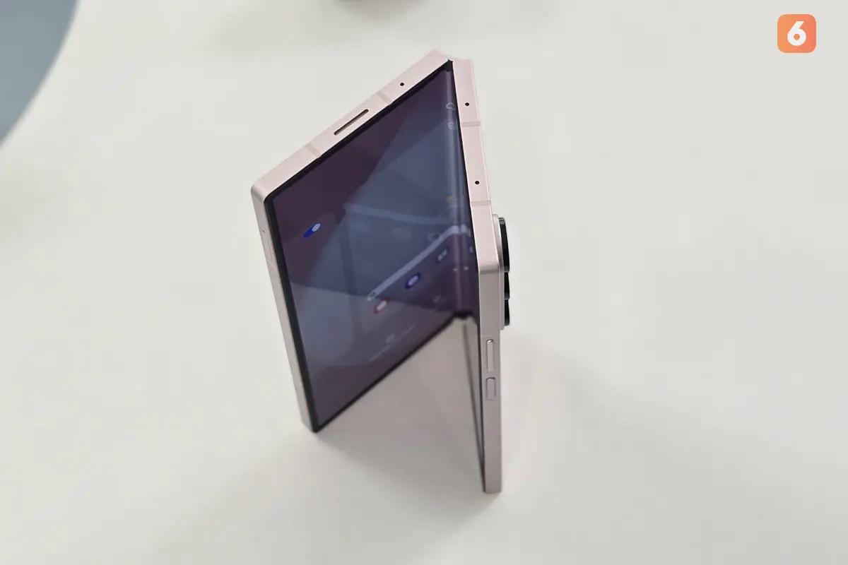Galaxy Z Fold 6