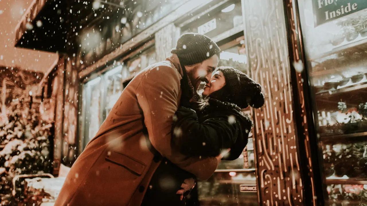 Girls, Hal Romantis Ini Bisa Kamu Lakukan Untuk Cowokmu!