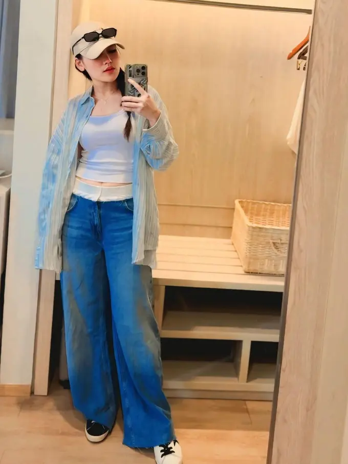 Ayu Ting Ting dengan tampilan asiknya (Instagram/ayutingting92)