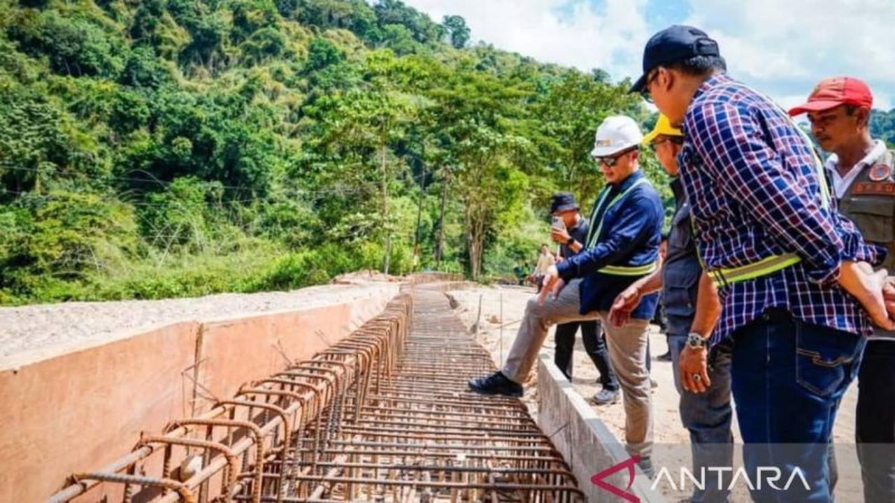Gubernur NTB Desak Proyek Jalan Lenangguar-Lunyuk Tuntas Akhir Mei 2026