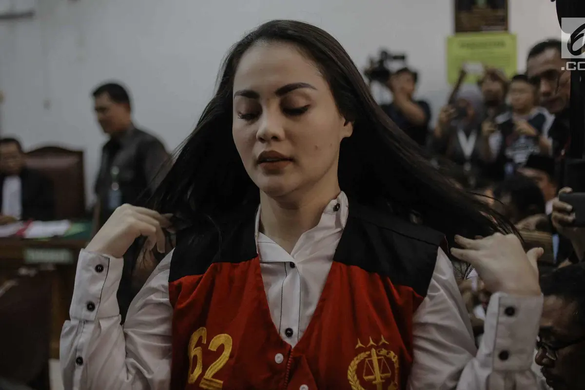 Sidang Perdana Jennifer Dunn