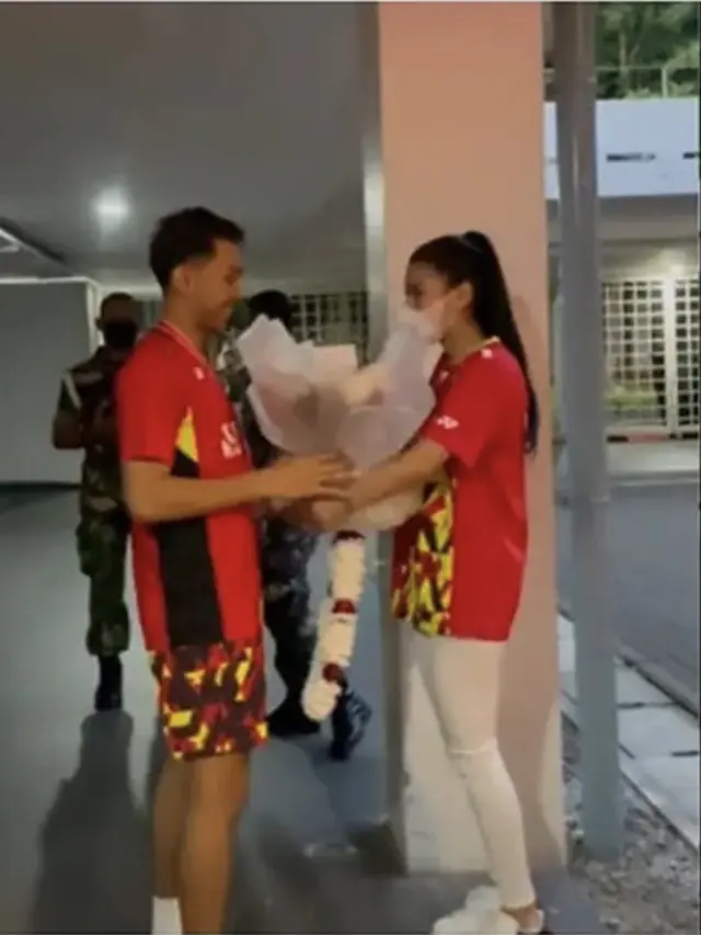 Potret Susan Sameh Nonton Fajar Alfian di Final Indonesia Masters