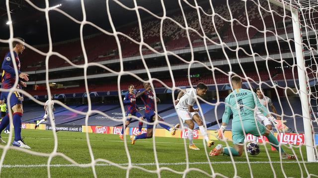 FOTO: Bayern Munchen Bantai Barcelona 8-2