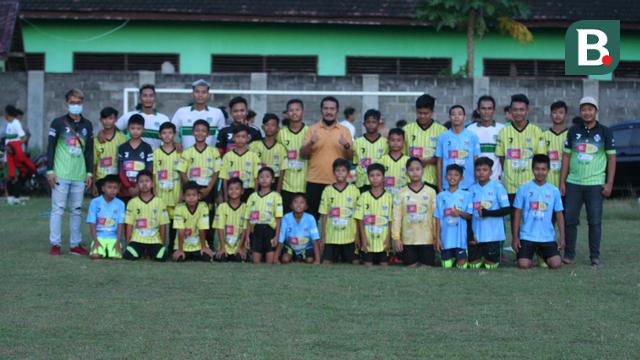 Regas FC, Pesepak Bola Kediri