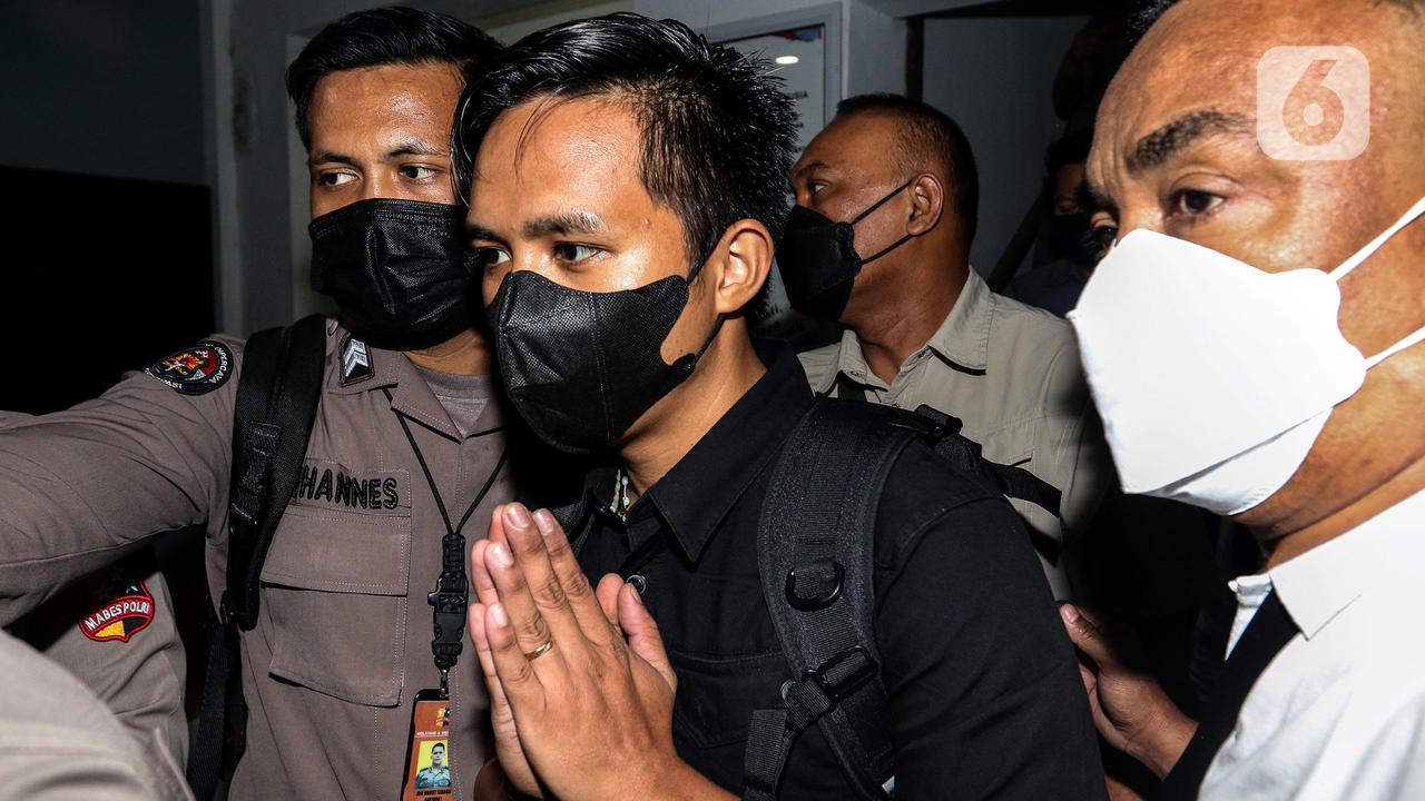 Penampakan Bharada E Tinggalkan Komnas HAM