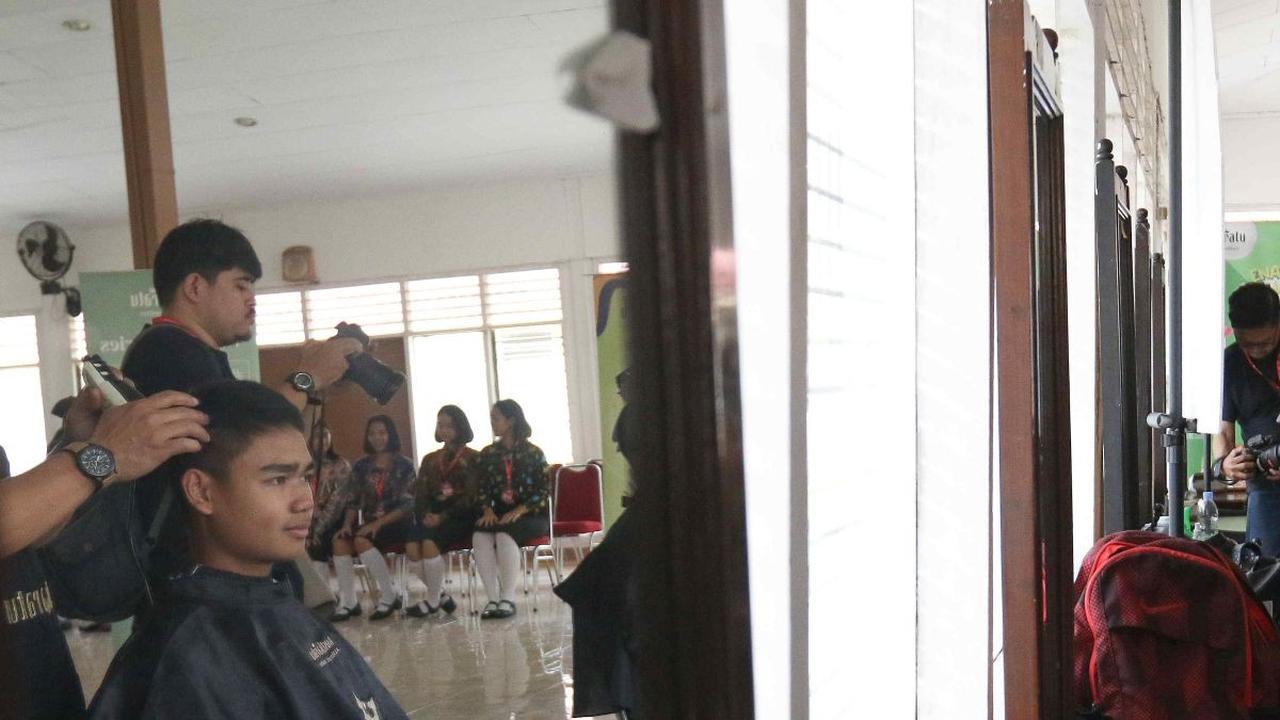 Calon anggota Paskibraka tak bisa sembarangan memilih gaya rambutnya.