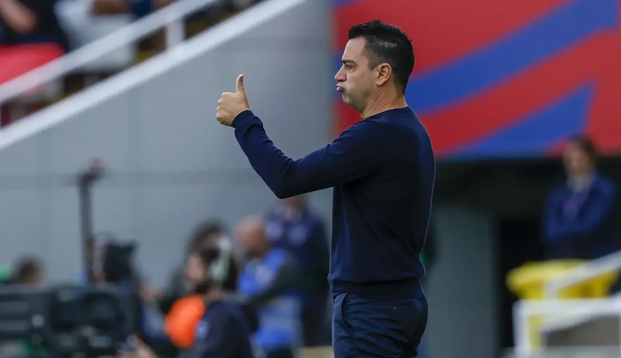 Manajemen mengambil keputusan dengan Presiden Joan Laporta memberi tahu langsung kepada Xavi usai latihan Jumat (24/5/2024) pagi waktu setempat.  (AP Photo/Joan Monfort)