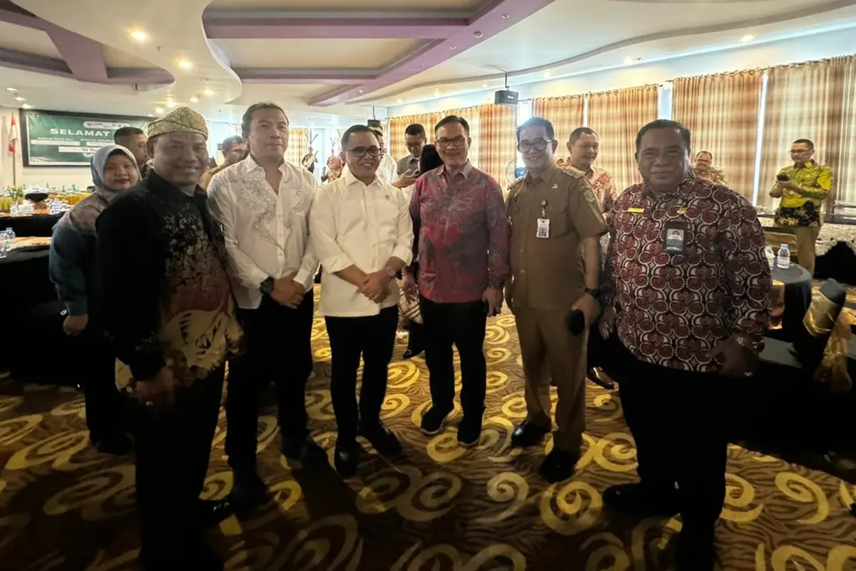 Kepala BKKBN RI, dokter Hasto pada kegiatan Sosialiasi dan Pelayanan KB di Rumah Sakit Umum Daerah (RSUD) Kerang, Desa Kerang, Kecamatan Batu Engau, Kabupaten Paser, Kalimatan Timur, Selasa (5/3/2024) (Istimewa)