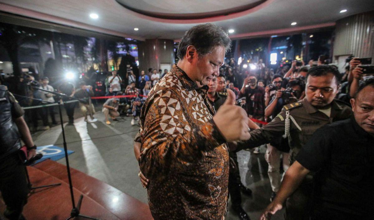 "Kita harus menghormati proses hukum di manapun itu. Baik itu KPK, Kepolisian, Kejaksaan. Semua harus kita hormati,"