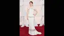 Nominator aktris terbaik, Julianne Moore tampil memesona di red carpet Oscar 2015 di Los Angeles, Hollywood, Minggu (22/2). (Jason Merritt/Getty Images/AFP)