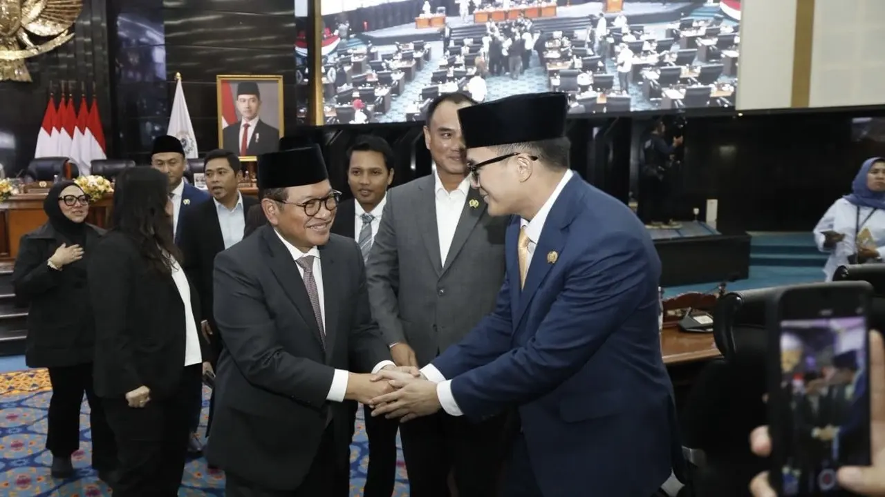 DPRD DKI Jakarta menggelar rapat paripurna penyampaian pandangan umum fraksi-fraksi terhadap Rancangan Peraturan Daerah (Raperda) tentang Fasilitasi Pencegahan dan Pemberantasan Penyalahgunaan serta Peredaran Gelap Narkotika dan Prekursor Narkotika (P4GN)