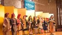 Peragaan busana Minangkabau di Ikebana International Fair 2023, Jepang. Dok: KBRI Tokyo