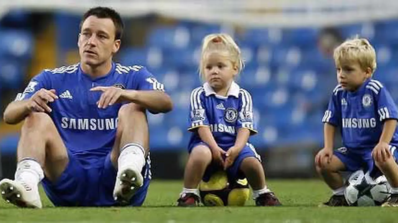 Terry di Antara Buah Hati dan Messi