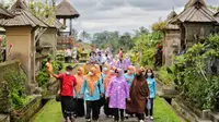 Ibu-ibu PKK Kota Makassar kunjungi Desa Penglipuran (Liputan6.com)