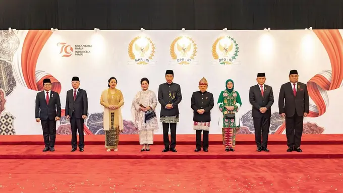 Penampilan Iriana Jokowi, Wury Estu, dan Puan Maharani di Sidang Tahunan 2024