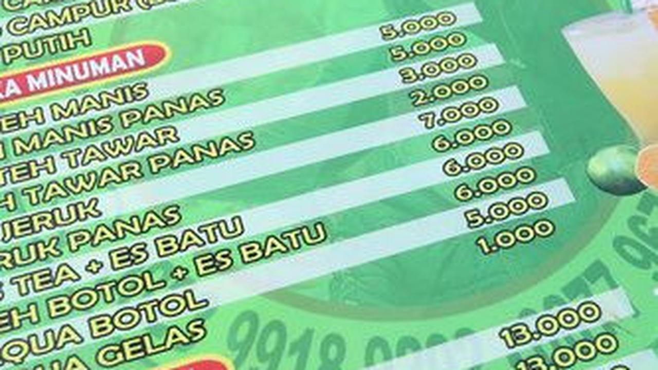 Meski berada di lingkungan artis, harga makanan dan minuman di warung ini terjangkau, berkisar Rp16.000 hingga Rp25.000.