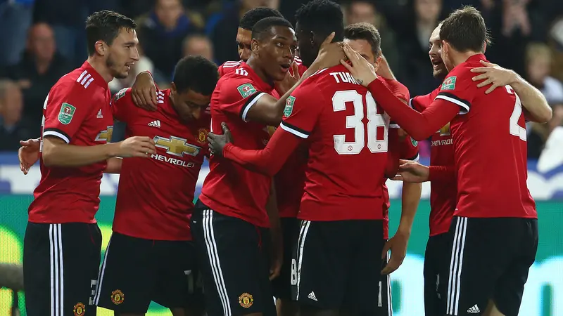 Manchester United  Hancurkan Swansea City