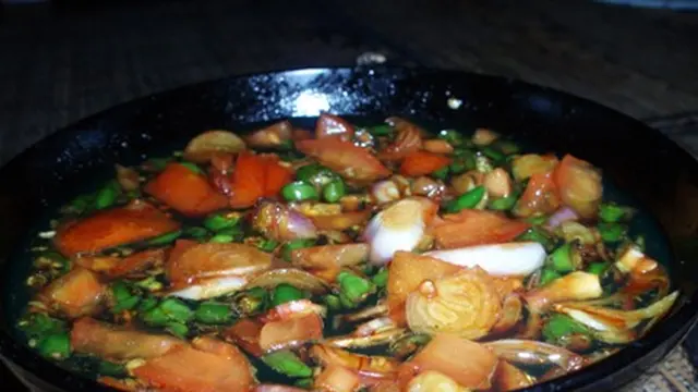[Bintang] Menyicip 6 Kuliner Khas Ambon yang Sanggup Bikin Kamu Nagih