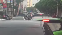 Kondisi lalu lintas Jakarta pagi ini terpantau padat di hampir seriap ruas jalan protokol dan tol dalam kota.
