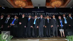 Para pengurus Perhimpunan Advokat Indonesia (Peradi) periode 2015-2020 saat dilantik di Jakarta, Jumat (28/8/2015). (Liputan6.com/Andrian M Tunay)