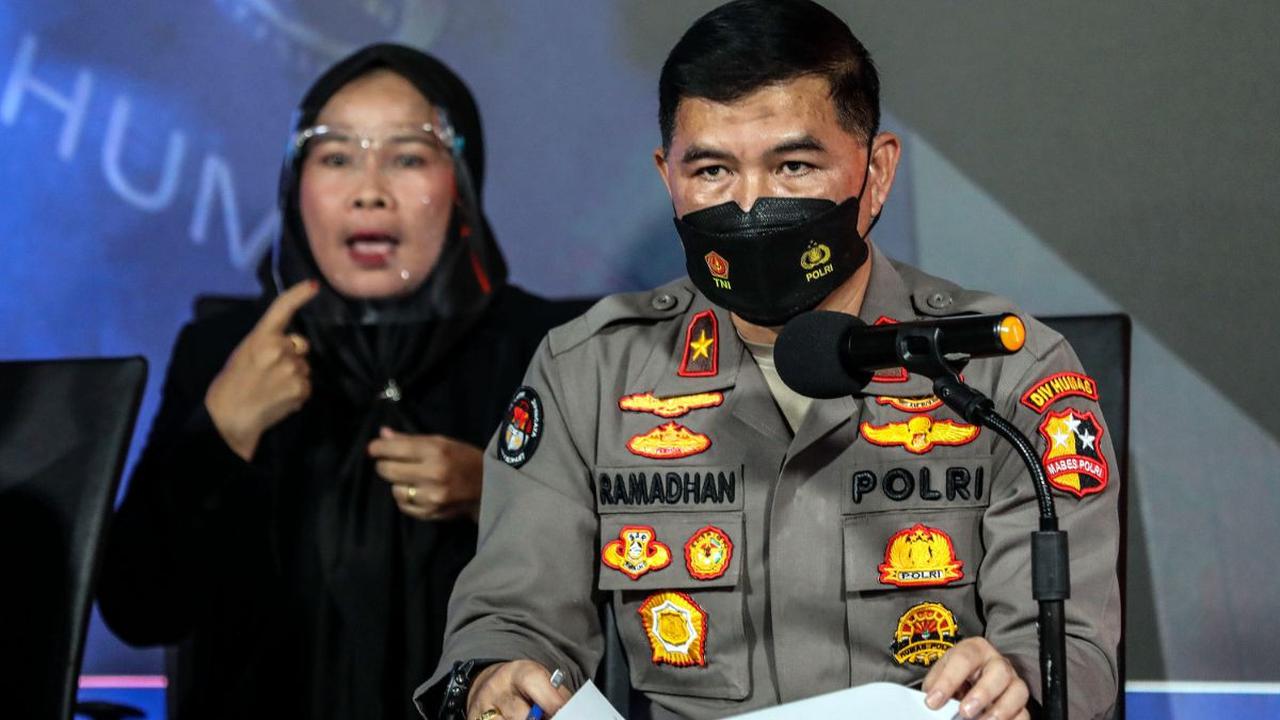 "Pesawat itu kini telah tiba di Indonesia. Pesawat tersebut pertama kali mendarat di Bandara Husein Sastranegara, Bandung, pada 9 April 2023," kata Ramadhan dalam jumpa pers di Mabes Polri, Jumat (14/7).