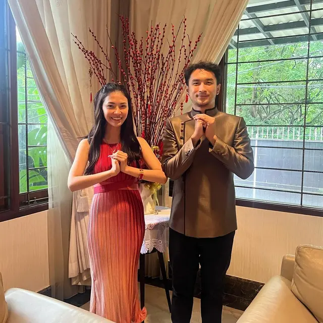 4 Tahun Nikah Belum Punya Anak, Ini 6 Potret Terbaru Gerald Yohanes dan Mezty Mez