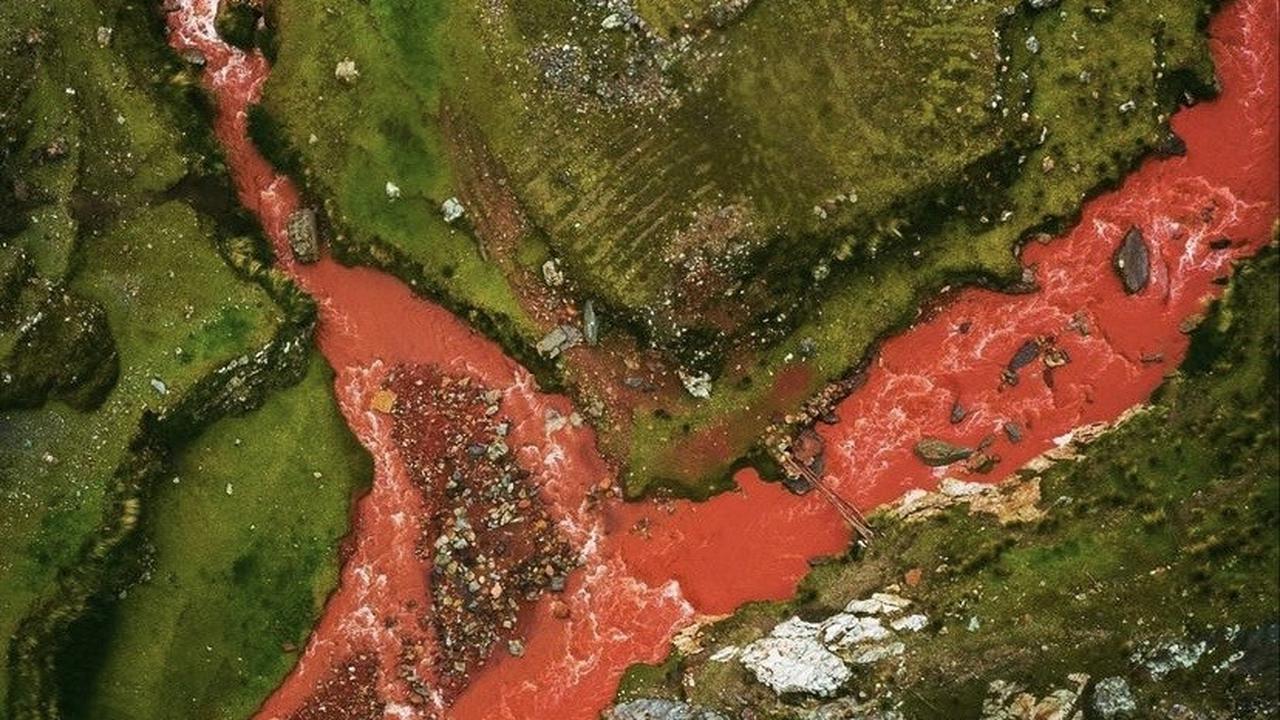 Sungai Merah Peru