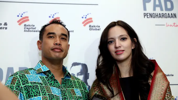 Ardiansyah Bakrie dan Nia Ramadhani 
