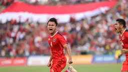 Timnas Indonesia U-22 menang atas Vietnam dengan skor 3-2. Tiga gol timnas dicetak oleh Komang Teguh Trisnanda Putra (10'), Muhammad Ferarri (53') dan Taufani Muslihuddin pada masa injury time. (Foto:Dok.PSSI)