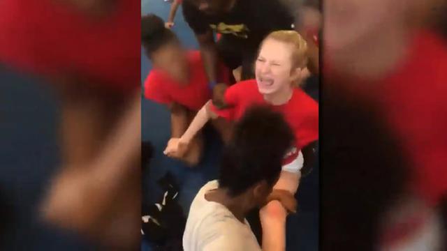 Cheerleader Dipaksa Split Ini Bahayanya Health Liputan6 Com