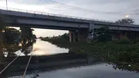 Curah hujan yang sangat tinggi sejak Sabtu (31/12/2022) dini hari menyebabkan terjadinya banjir yang menggenangi beberapa titik jalur kereta api dan aktivitas di Stasiun Semarang Tawang. (Dok KAI)