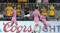 Skuad Inter Miami merayakan gol Luis Suarez ke gawang Tigres di babak perempat final Leagues Cup 2025 (AP Photo/Lynne Sladky)