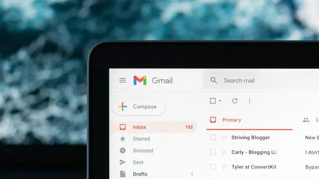 Ilustrasi email